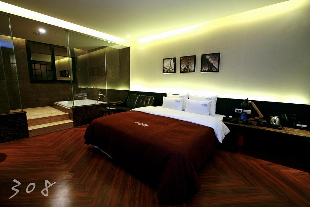 2 Heaven Hotel Seomyeon Μπουσάν Εξωτερικό φωτογραφία