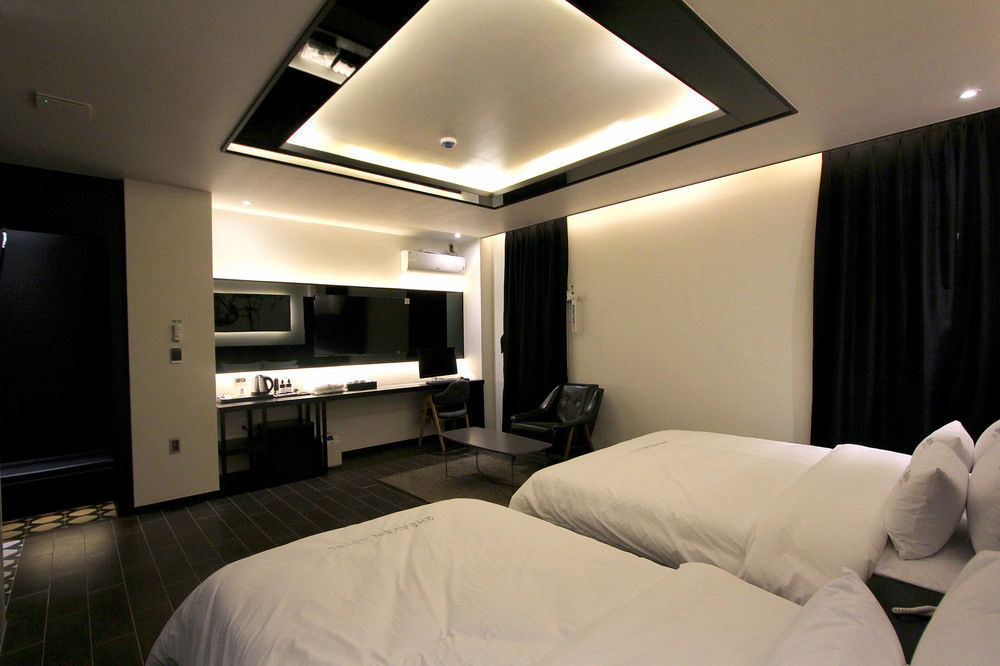 2 Heaven Hotel Seomyeon Μπουσάν Εξωτερικό φωτογραφία
