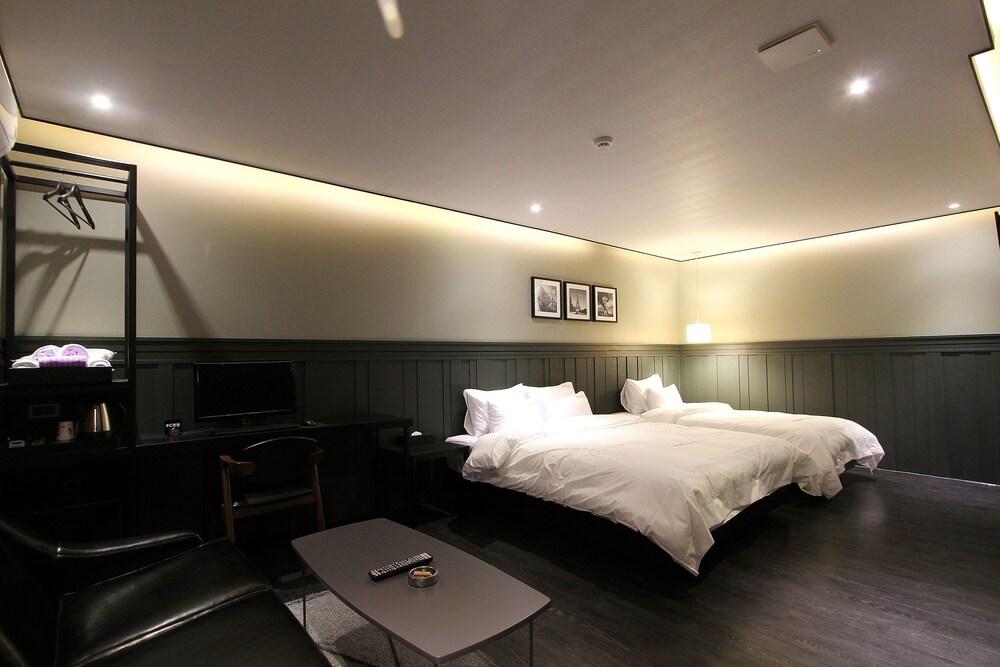 2 Heaven Hotel Seomyeon Μπουσάν Εξωτερικό φωτογραφία