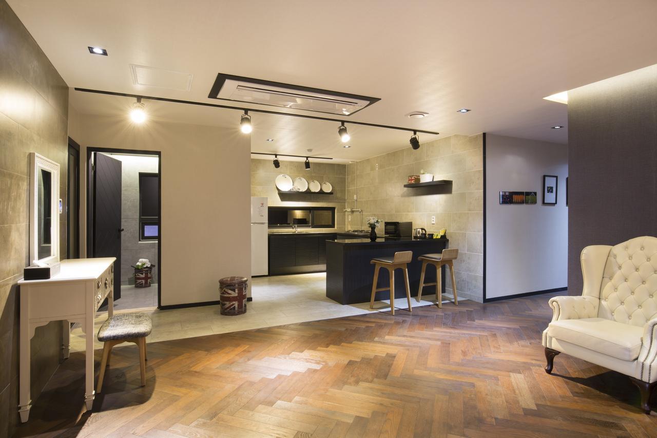 2 Heaven Hotel Seomyeon Μπουσάν Εξωτερικό φωτογραφία