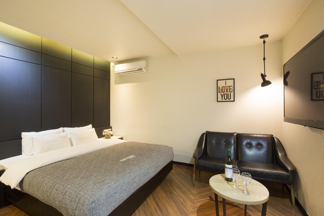 2 Heaven Hotel Seomyeon Μπουσάν Εξωτερικό φωτογραφία