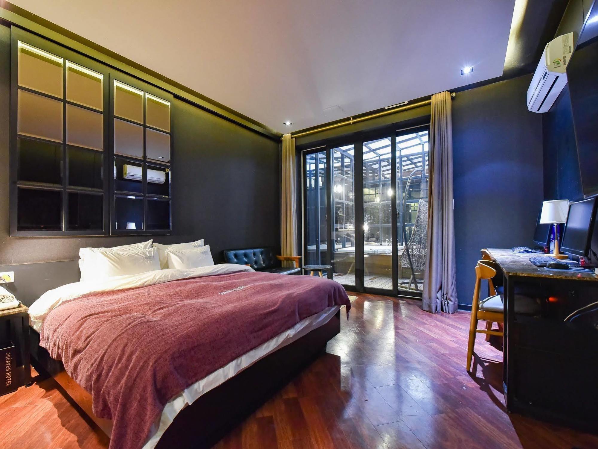 2 Heaven Hotel Seomyeon Μπουσάν Εξωτερικό φωτογραφία