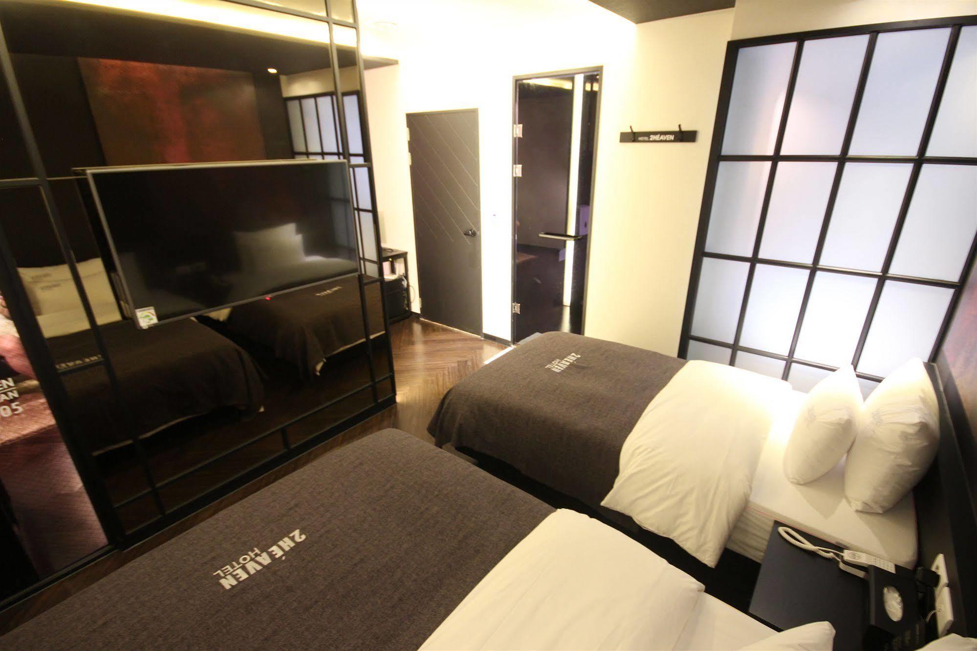 2 Heaven Hotel Seomyeon Μπουσάν Εξωτερικό φωτογραφία