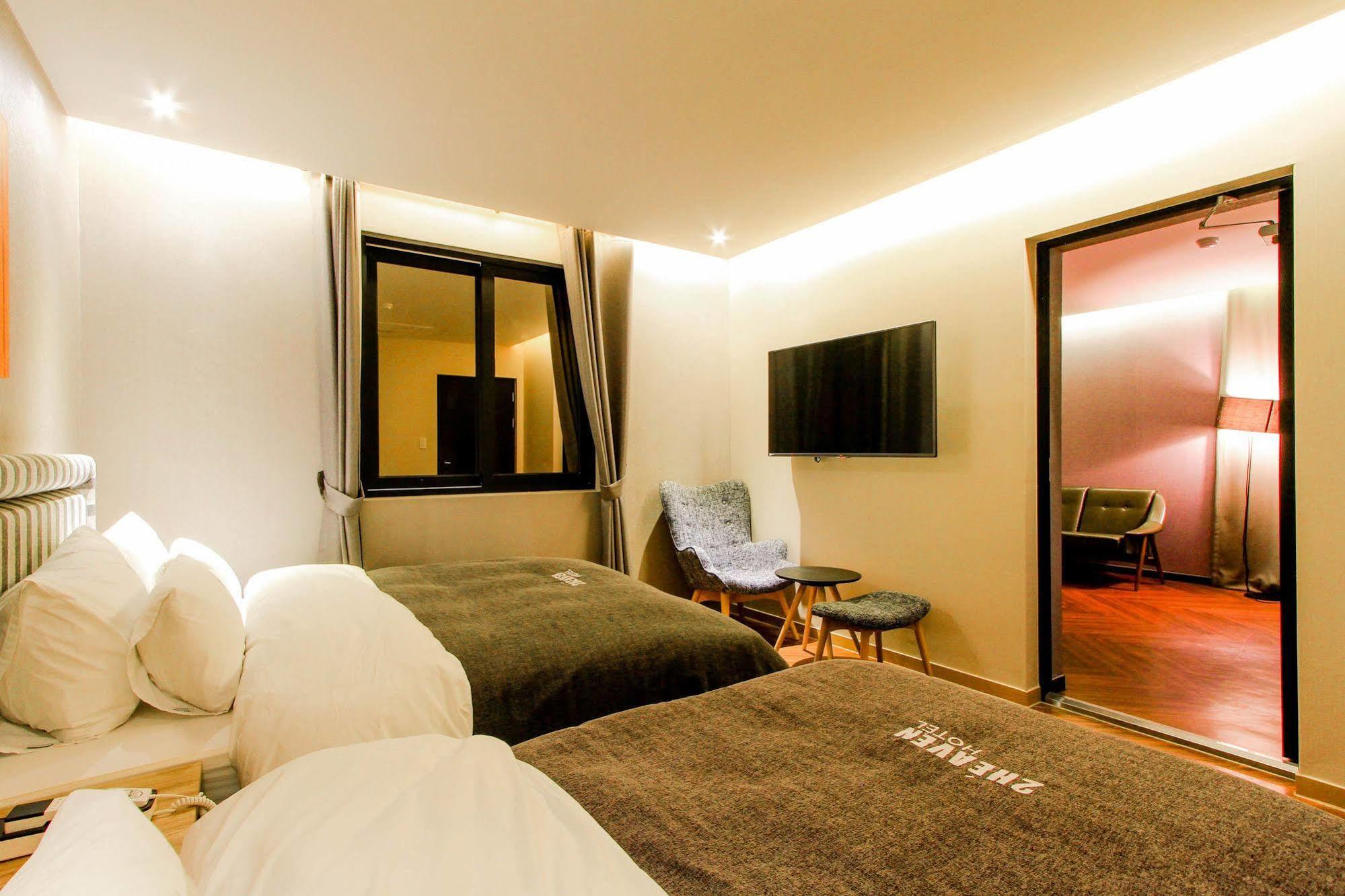 2 Heaven Hotel Seomyeon Μπουσάν Εξωτερικό φωτογραφία